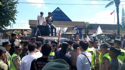 Demo Tolak Job Fit! Massa Duga Ada Kepentingan Politik