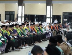 445 Jemaah Haji Kloter Pertama Embarkasi Palembang Berangkat ke Tanah Suci