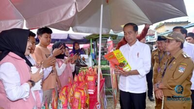 Jokowi Tinjau Pasar Lawang Agung Muratara