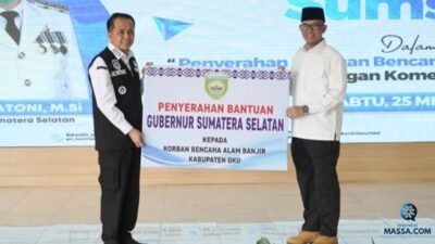 Bantuan Banjir Tahap Kelima Diserahkan Pj Gubernur Sumsel untuk Masyarakat OKU