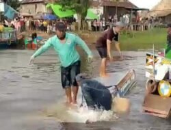 Speedboat Wisata Terbalik Dua Remaja Tenggelam