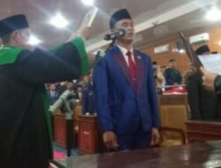 Darli Resmi Dilantik Sebagai Ketua DPRD Empat Lawang