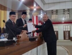 Rapat Paripurna, Anggota DPRD Dapil 4 Desak Bupati Segera Perbaiki Jalan Rusak Payaraman–Betung Lubuk Keliat