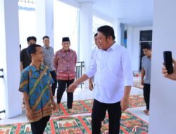 Gubernur Herman Deru Sholat Jumat Bersama di Masjid Al-Hayza