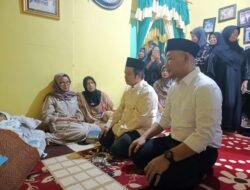 Walikota Lubuk Linggau Melayat Duka Aktifis 98