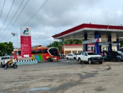 Jalinteng Empat Lawang Dipadati Bus Mudik