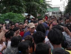 Menyapa dari Pinggir Rel: Ketika Presiden Turun Langsung Mendengar Suara Warga