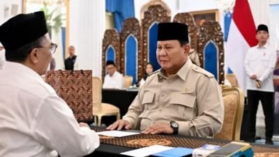 Presiden Bayar Zakat ke Baznas RI di Istana Negara