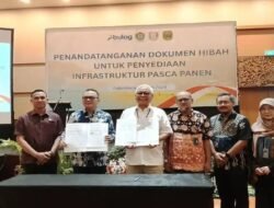 Pemkab Empat Lawang hibahkan lahan untuk gudang beras Bulog di Jalan Poros Tebing Tinggi, solusi stabilisasi harga panen dan penguatan ketahanan pangan daerah.