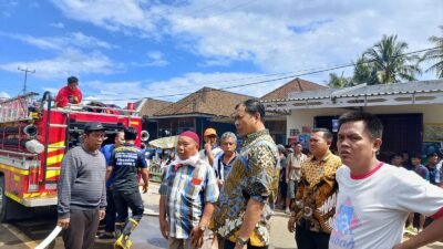 Gerak Cepat, Bupati OKU Selatan Tinjau Lokasi Kebakaran 