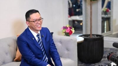 Menlu Sugiono terpilih sebagai Ketua Umum PB IPSI 2026-2030. Ia membawa visi menduniakan pencak silat dan menjadikannya bagian dari pendidikan serta target Olimpiade