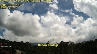 Status Waspada, Gunung Dempo Erupsi, Kolom Abu Capai 3.500 Meter