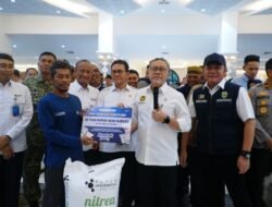 Zulkifli Hasan: Pupuk Lancar, Harga Gabah Membaik—Sumsel Jadi Kunci Surplus Beras Nasional