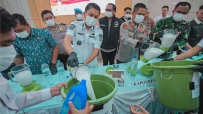 Bupati Panca Wijaya Akbar Saksikan Langsung Pemusnahan Barang Bukti Narkoba: “Ini Bentuk Tanggung Jawab Bersama Pemerintah dan Masyarakat Ogan Ilir”