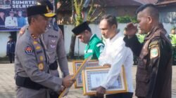Tiga Tokoh Masyarakat Terima Penghargaan Kapolda Sumsel, Bukti Kolaborasi Warga dan Polisi Jaga Empat Lawang