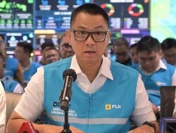 Direktur Utama PLN Darmawan Prasodjo meminta maaf atas pemadaman listrik massal di Sumatera