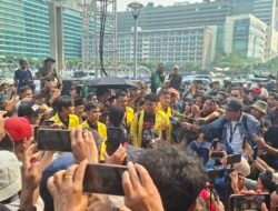 Mahasiswa Turun ke Jalan, Lima Tuntutan BEM UI Jadi Sorotan Nasional
