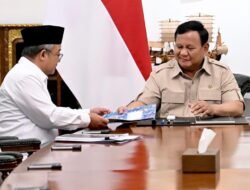 Prabowo Percepat Revitalisasi 71 Ribu Sekolah Diproyeksikan Serap 1,1 Juta Tenaga Kerja