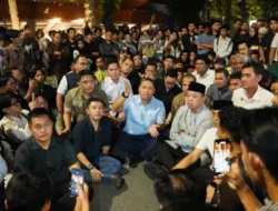Diskusi publik yang menghadirkan Budiman Sudjatmiko, Nusron Wahid, dan Sudaryono di UGM berakhir ricuh