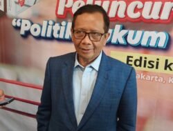 Mahfud MD mengaku prihatin atas pengakuan Ketua BEM Fakultas Hukum Universitas Bung Karno yang menerima Rp20 juta
