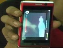 Ketika Pocong Lebih Pintar dari Manusia
