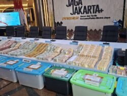 Polisi Sita Uang Rp543 Miliar dan Emas 74 Kilogram dari Penggeledahan 13 Lokasi Dugaan Korupsi dan TPPU
