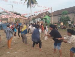 Lomba Tarik Tambang Meriahkan Warga Lingkungan 5 Suka Maju