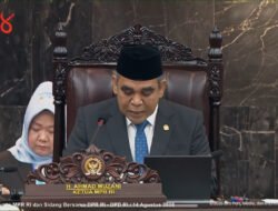 Ketua MPR Ahmad Muzani menegaskan kritik penting dalam demokrasi, tetapi tidak boleh digunakan untuk merobek persatuan