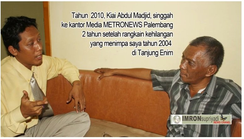 Kunjungan Almarhum saat di Kantor Media Tablod METRONEWS di Palembang, thn 2010. Beliau menyempatkan hadir dalam diskusi terbatas di Kantor Redaksi.