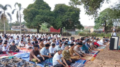 Warga Karang Agung Gelar Salat Istisqa, Mohon Hujan di Tengah Kemarau