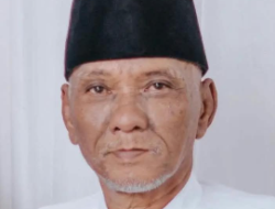 TEOLOGI AYAM PAK MAJID (Mengenang Kiai Abdul Majid, Guru yang Mengajari Kami Berbaik Sangka)